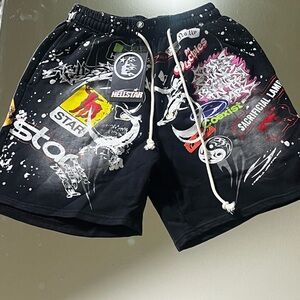 Hell star patch shorts